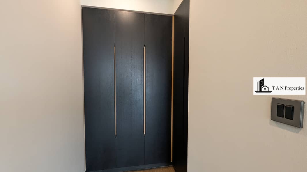 3 BHK + MAIDS |•| LUXURY BUILDING |•| MODERN FINISHING |•| HUGE SIZE LAYOUT |•| CLOSE TO METRO - Image 15