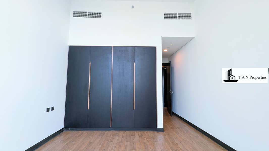 3 BHK + MAIDS |•| LUXURY BUILDING |•| MODERN FINISHING |•| HUGE SIZE LAYOUT |•| CLOSE TO METRO - Image 18