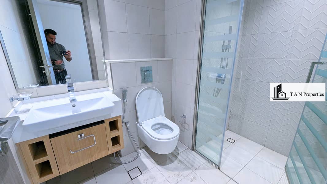 3 BHK + MAIDS |•| KITCHEN APPLIANCES |•| LUXURY BUILDING |•| MODERN FINISHING - Image 6