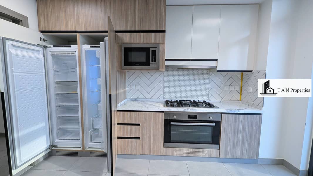 3 BHK + MAIDS |•| KITCHEN APPLIANCES |•| LUXURY BUILDING |•| MODERN FINISHING - Image 8