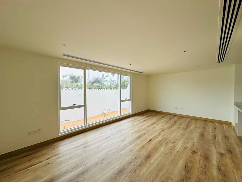 Premium quality |5 bedroom compound villa | shared pool and gym