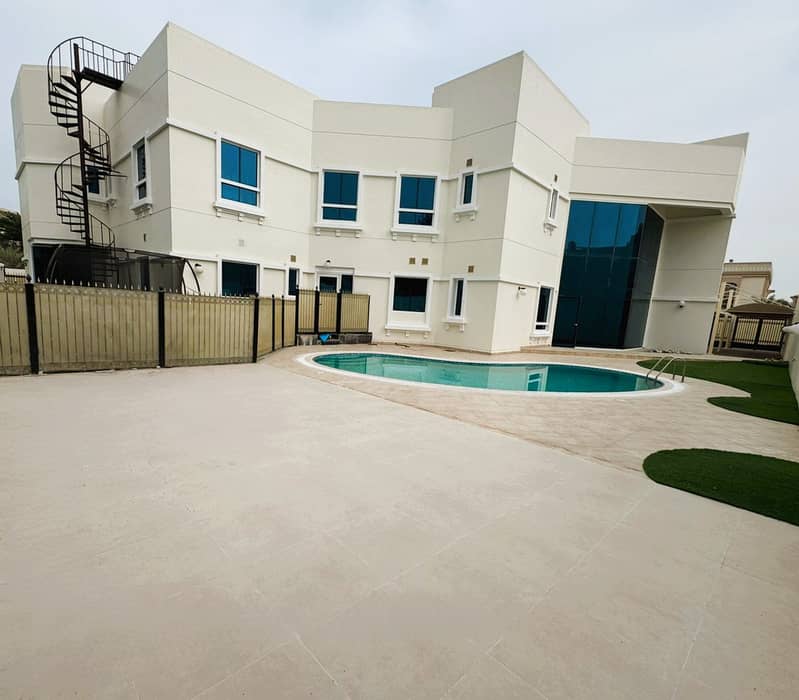 7 bedroom villa + Maid’s room |Spacious | In perfect condition