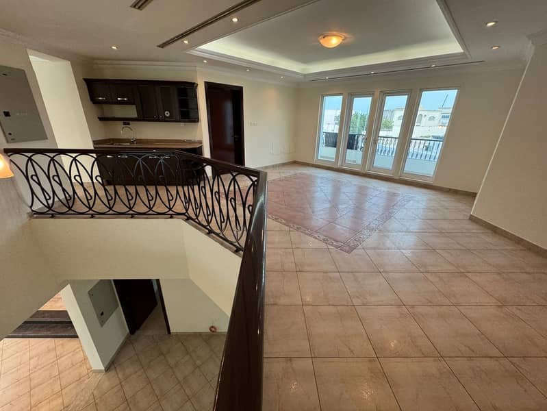 7 bedroom villa + Maid’s room |Spacious | In perfect condition - Image 16