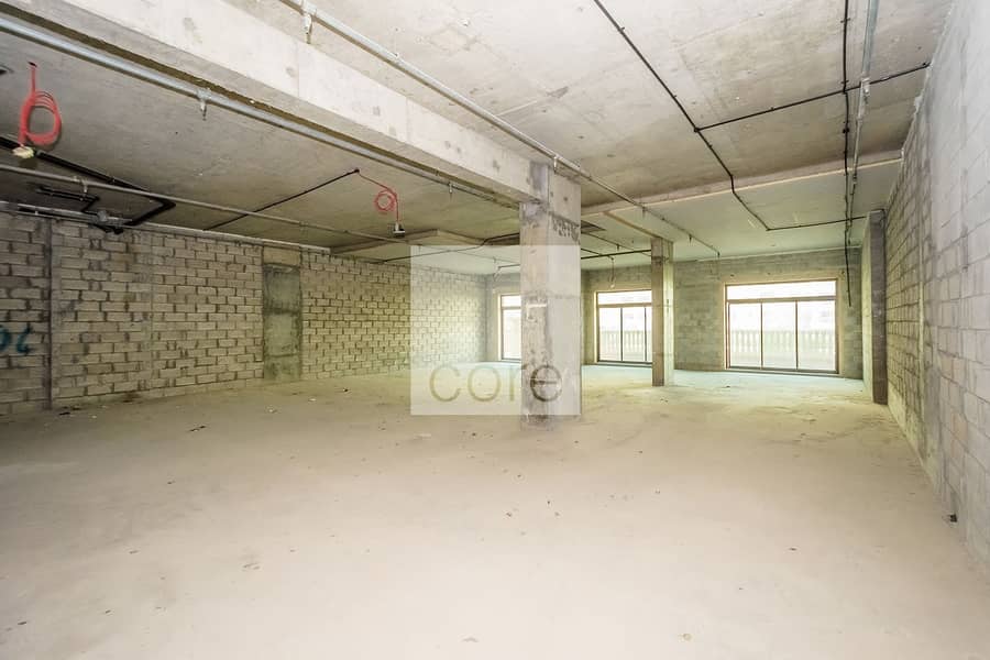 Low floor shell and core office I Golden Mile