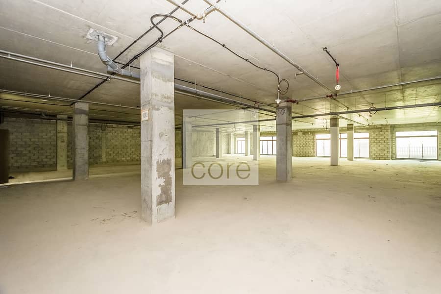 Shell and core office in Golden Mile Galleria Shell and core office in Golden Mile Galleria
