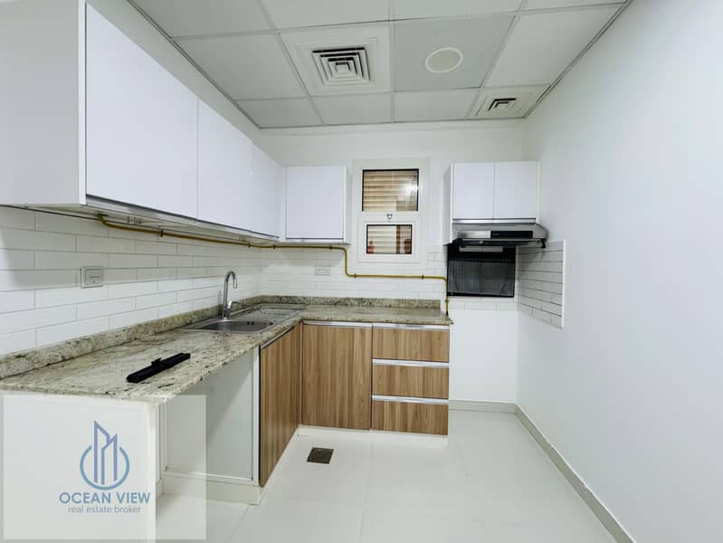 CHILLER FREE WITH CLOSE KITCHEN READY TO MOVE - Image 6