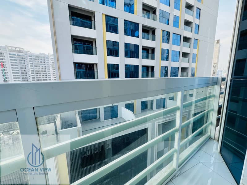 CHILLER FREE WITH CLOSE KITCHEN READY TO MOVE - Image 11