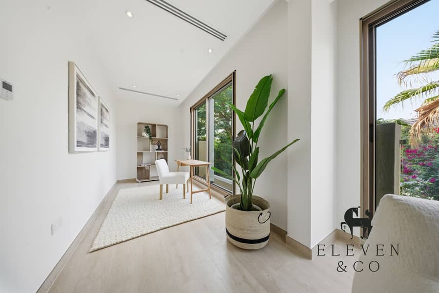 Rare Opportunity | Fully Upgraded | Golf views - Image 7