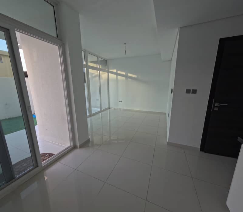 Largest Corner Unit | Hot Deal | Exclusive! - Image 9
