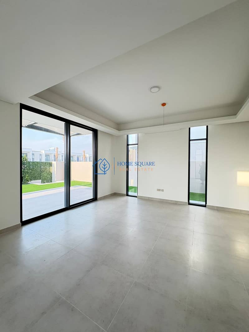 DESIGNER 4BR VILLA I PRIME LOCATION I PRIVATE GARDEN