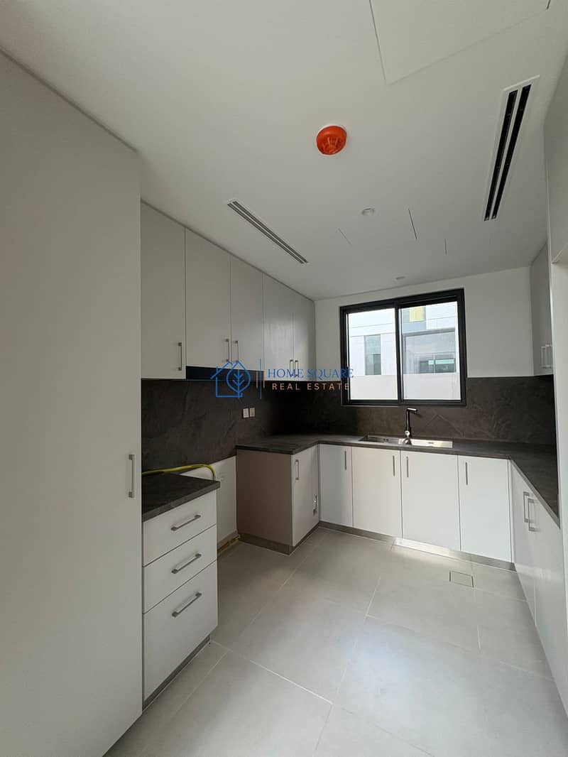 DESIGNER 4BR VILLA I PRIME LOCATION I PRIVATE GARDEN