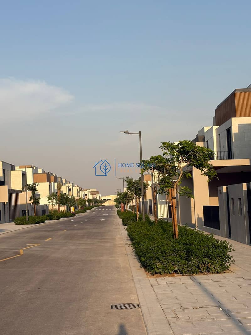 DESIGNER 4BR VILLA I PRIME LOCATION I PRIVATE GARDEN - Image 25