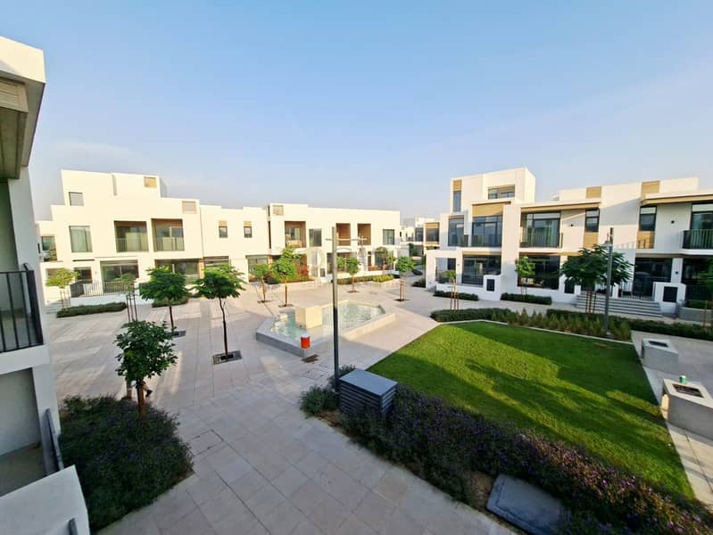 Immaculate | Fresh | On the Park | Family Perfect