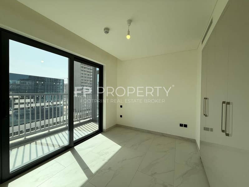 Spacious | 3 BHK Luxury Apartment | Vacant