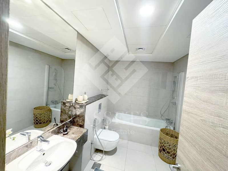 3 Bedroom Duplex | Modern Apartment | Spacious - Image 8