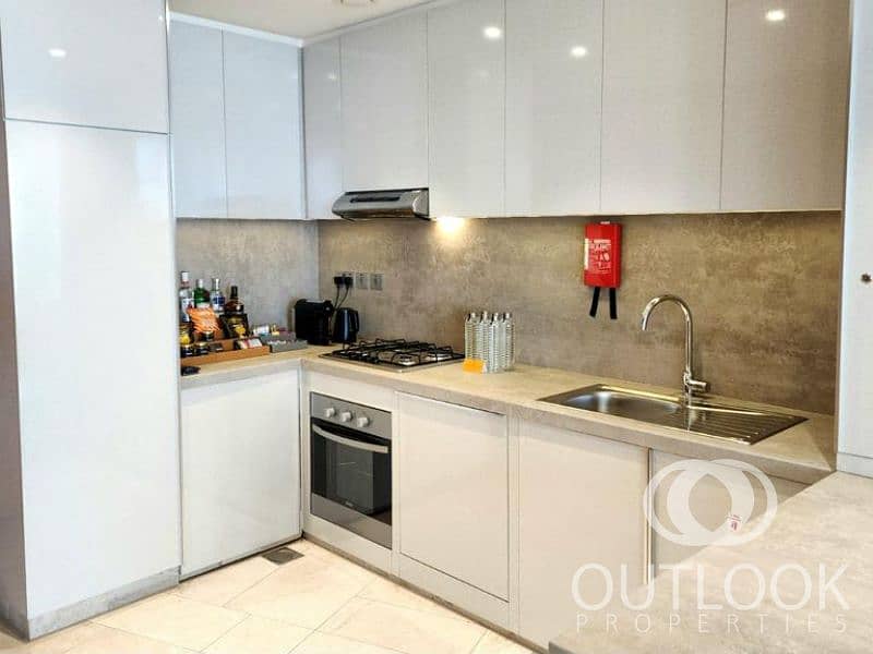 Urgent Sale I Luxury Penthouse with Pool I Vacant - Image 14