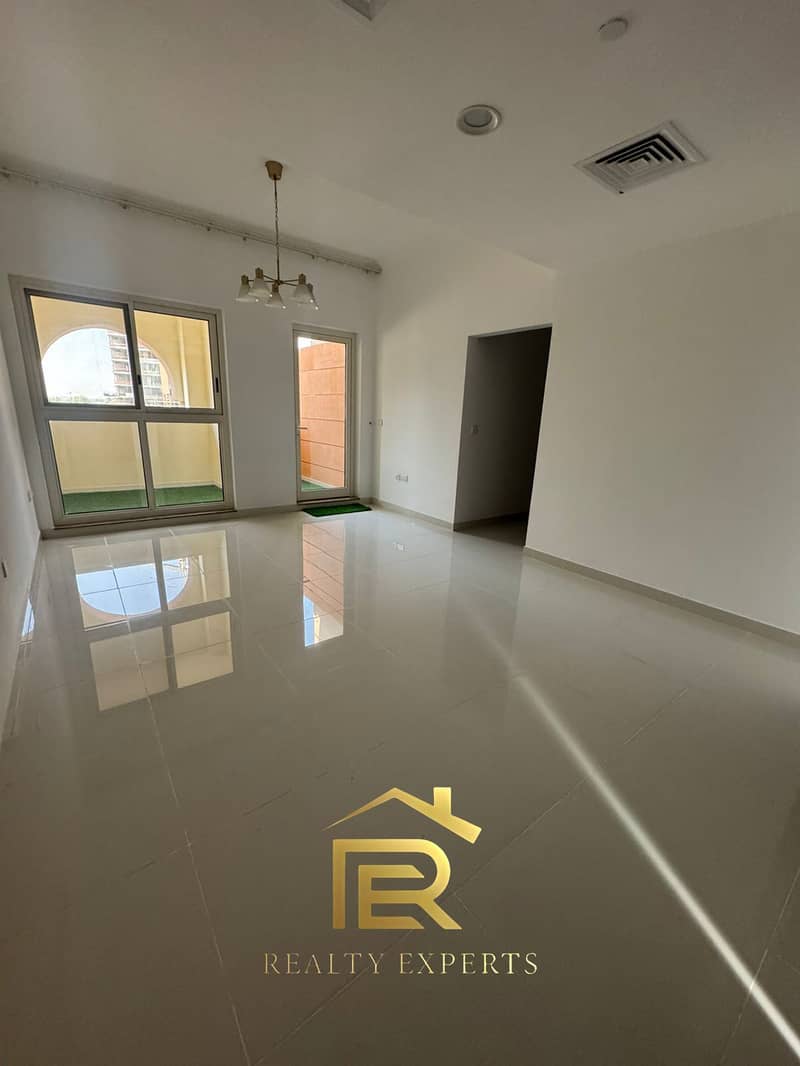 Unfurnished 2 Bedroom Apartment in Spanish Building, Dubai Sports City