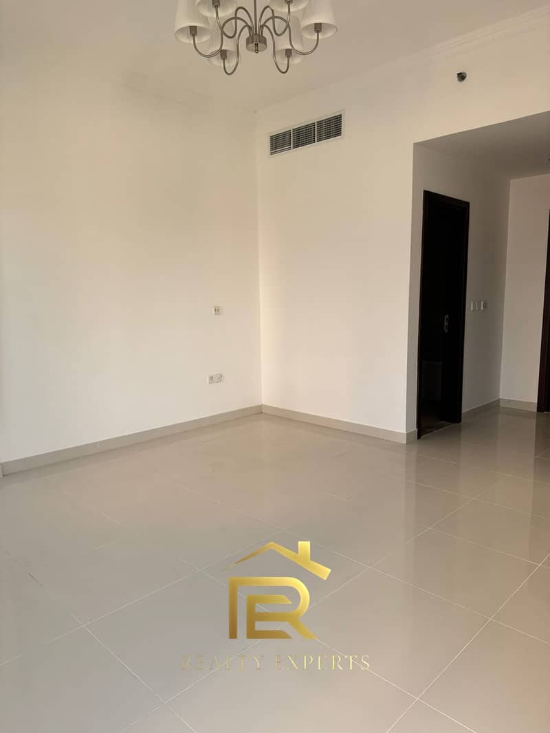 Unfurnished 2 Bedroom Apartment in Spanish Building, Dubai Sports City