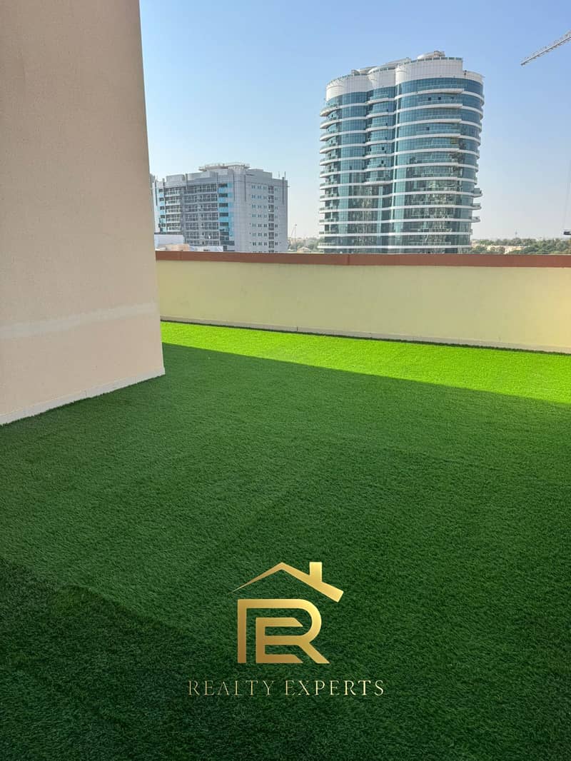 Unfurnished 2 Bedroom Apartment in Spanish Building, Dubai Sports City - Image 11