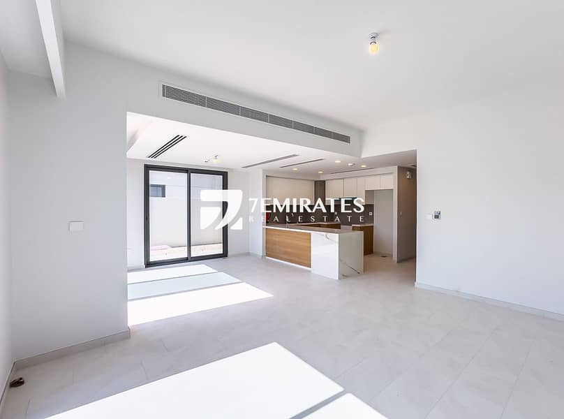 Single Row | Ready To Move In | 4BR Unfurnished - Image 6