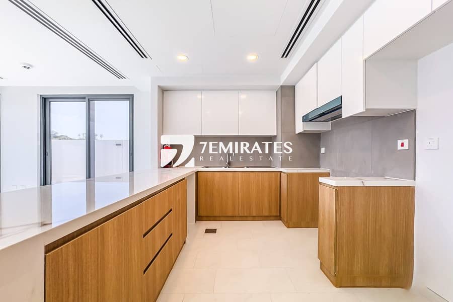 Single Row | Ready To Move In | 4BR Unfurnished - Image 8