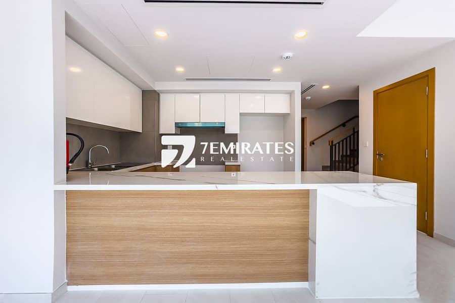 Single Row | Ready To Move In | 4BR Unfurnished - Image 9