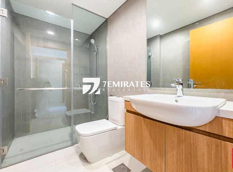 Single Row | Ready To Move In | 4BR Unfurnished - Image 11