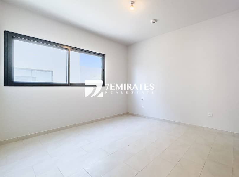 Single Row | Ready To Move In | 4BR Unfurnished - Image 13