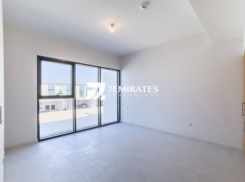 Single Row | Ready To Move In | 4BR Unfurnished - Image 25