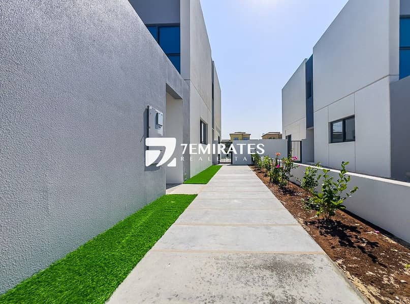 Single Row | Ready To Move In | 4BR Unfurnished - Image 40