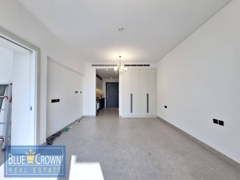 Luxury Apartment/ Close to metro/ Kitchen appliances