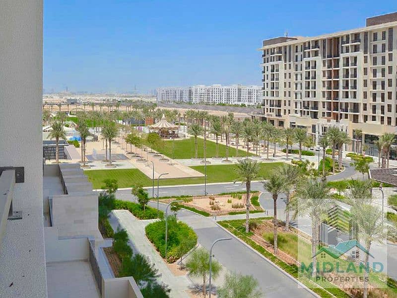 Spacious 1BR + Hall, Park Views, Prime Corner Unit – Town Square - Image 17