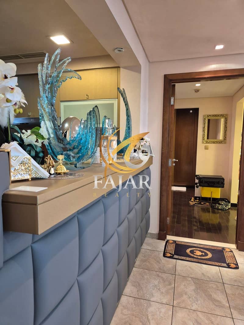 Luxury living | VACANT | Waterfront living