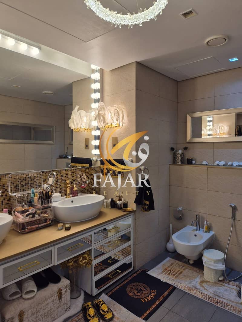 Luxury living | VACANT | Waterfront living - Image 8