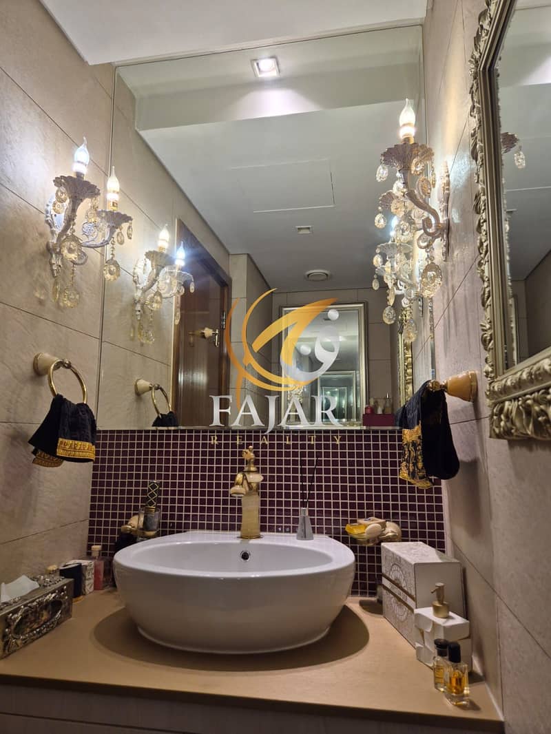 Luxury living | VACANT | Waterfront living - Image 9