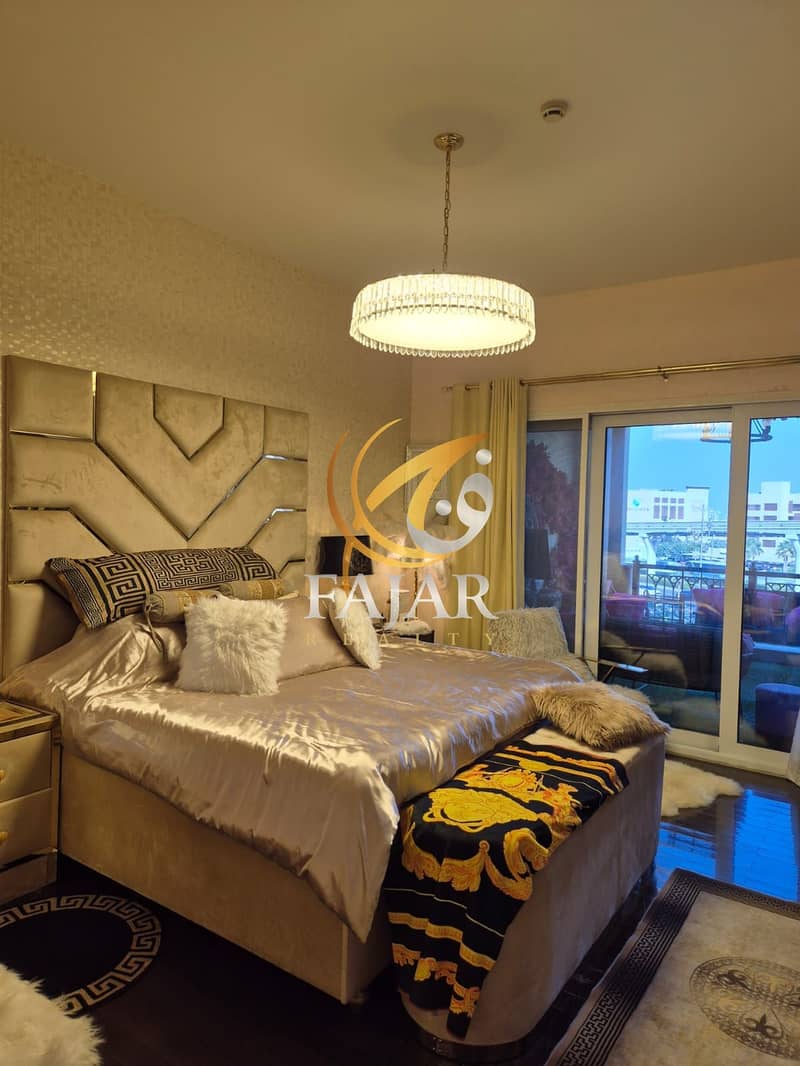 Luxury living | VACANT | Waterfront living - Image 14