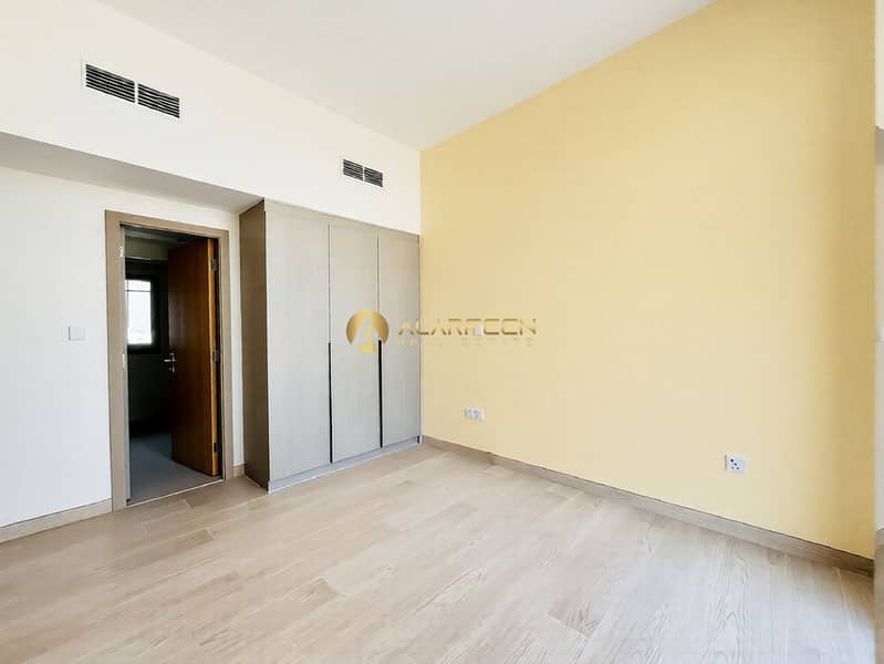 Community View | Prime Location | Spacious Villa