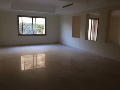 Huge 5 bhk villa+dining room+study room+maids room all facilities 160k Huge 5 bhk villa+dining room+study room+maids room all facilities 160k