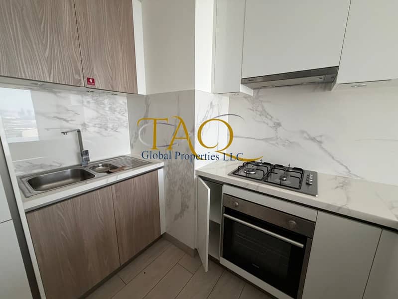 Premium 1 Bedroom Apartment - Image 8