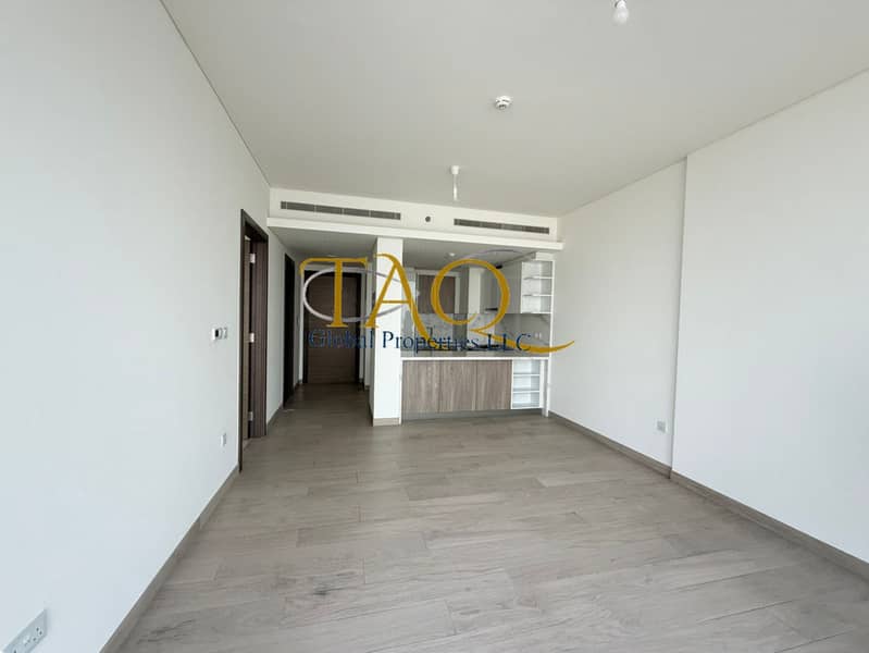 Premium 1 Bedroom Apartment - Image 10