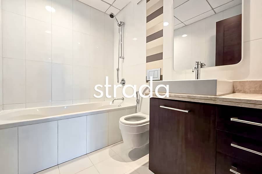 Burj View | Large Layout | Rare Unit - Image 9