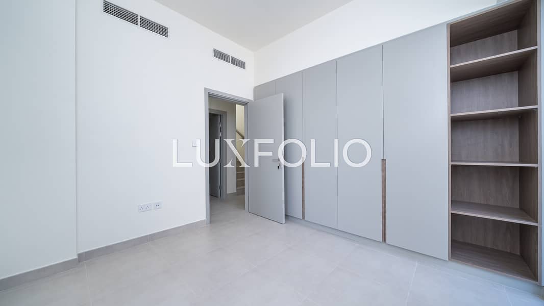 Huge Plot | Ready to Move | Corner Unit - Image 12