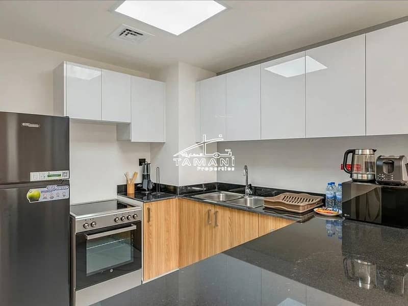 Exquisite 2BR Upgraded Townhouse | Fully Furnished - Image 22