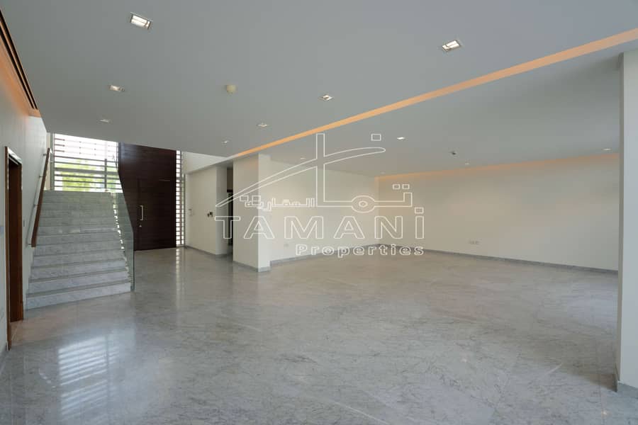 Phase One Vacant Corner Contemporary 5BR