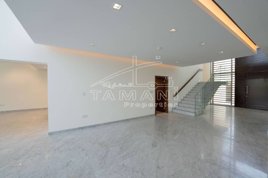 Phase One Vacant Corner Contemporary 5BR - Image 9