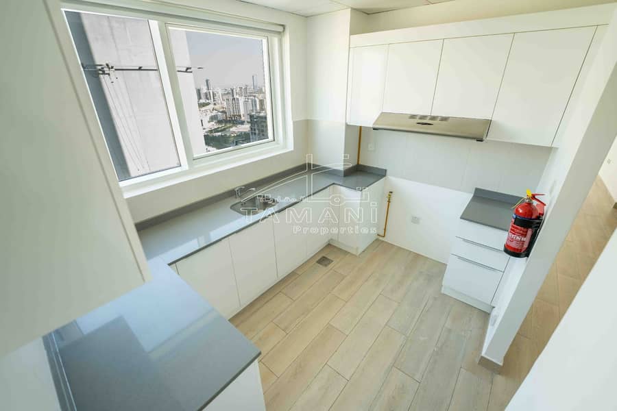 Park view Ready to move in Closed kitchen - Image 8