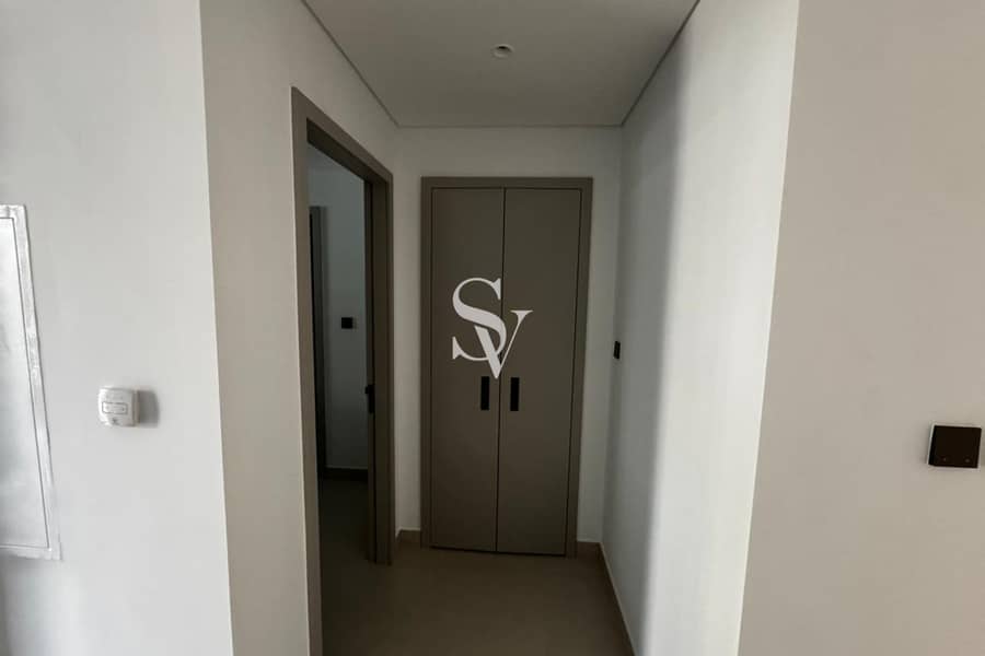 Upgraded Near To Pool And Park | Single Row - Image 11