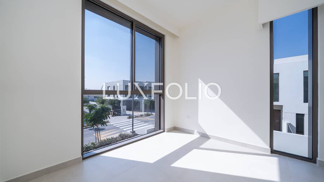 Huge Plot | Ready to Move | Corner Unit - Image 15