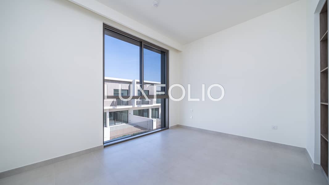 Huge Plot | Ready to Move | Corner Unit - Image 21