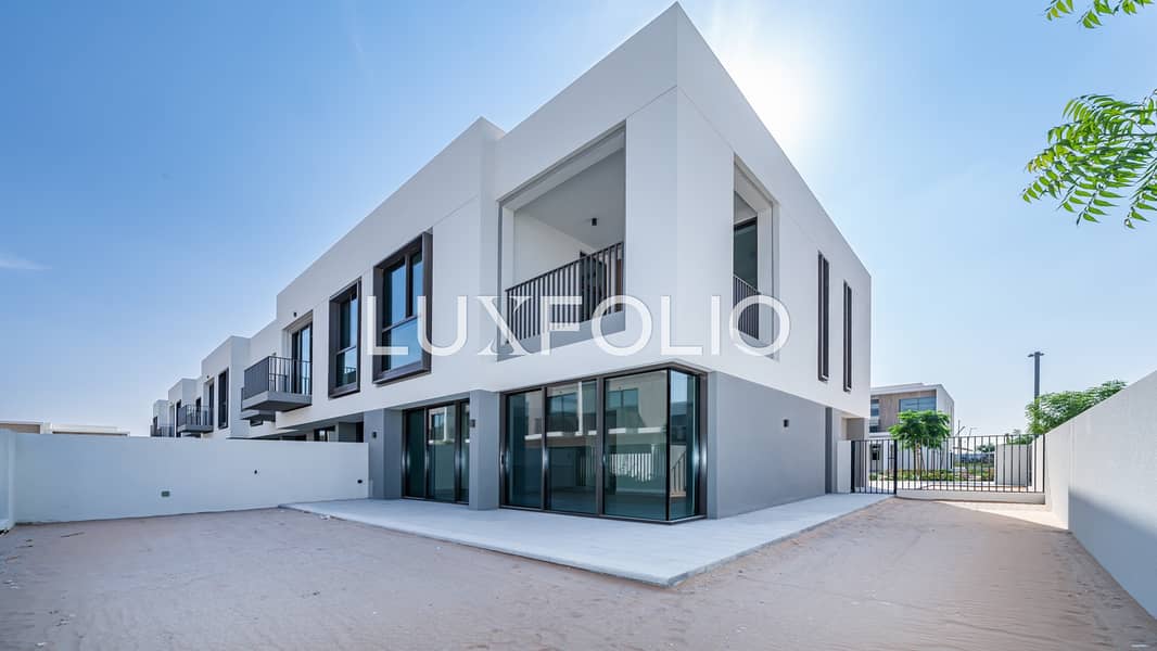 Huge Plot | Ready to Move | Corner Unit - Image 35